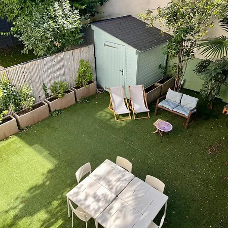 Holiday home Paris-montrouge, Dans Allee Privee, Metro *